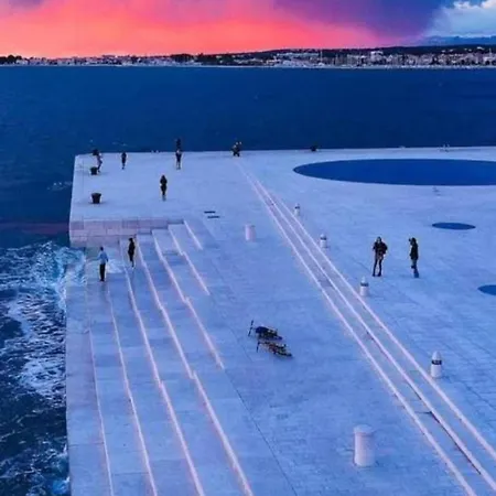 Semesterbostad House Franov Zadar