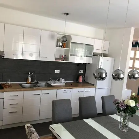 House Franov Semesterbostad